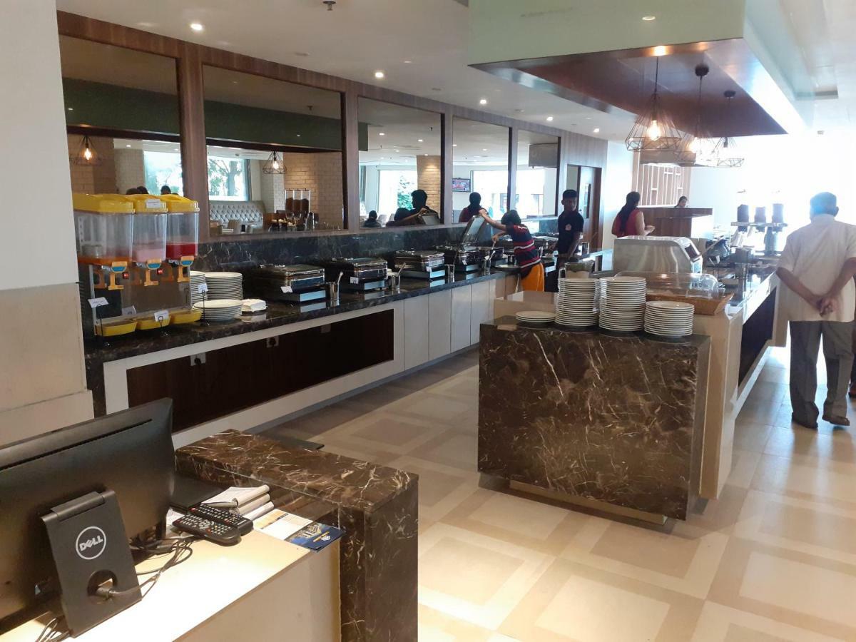Tania President Inn Shirdi Exterior photo