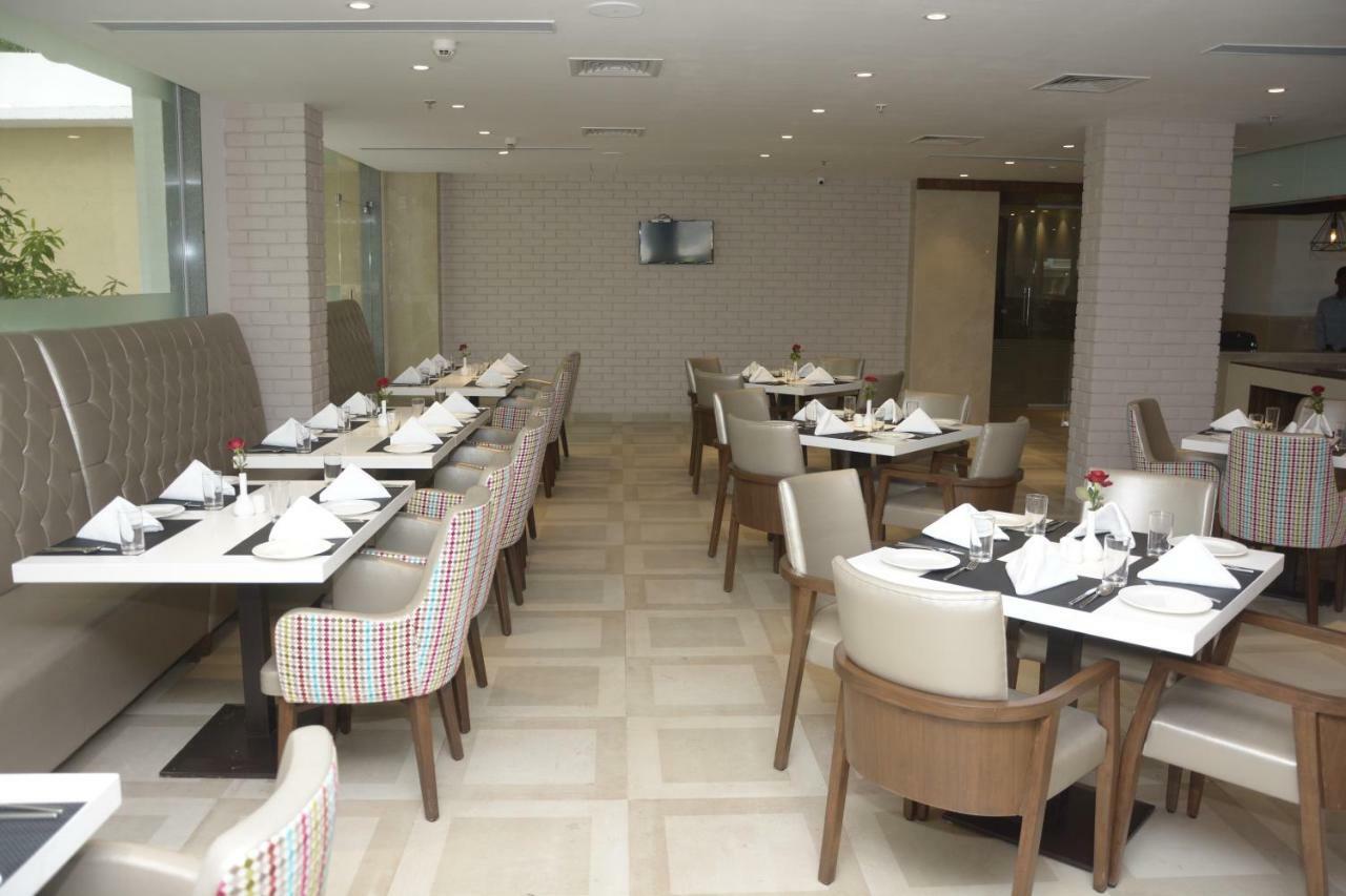 Tania President Inn Shirdi Exterior photo
